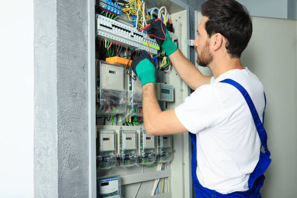Best Licensed Electrician  in Chadwicks, NY